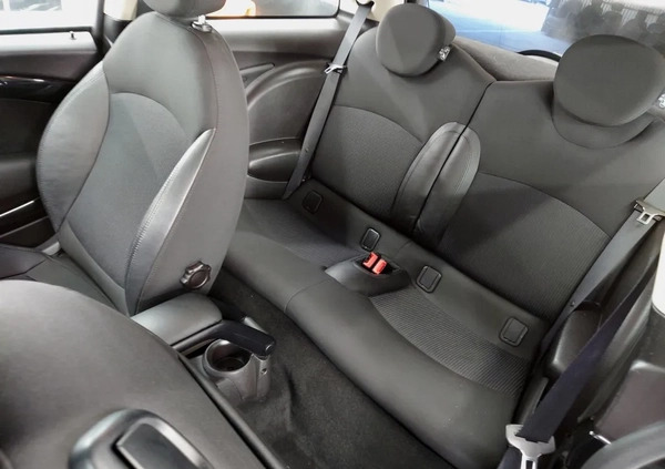 MINI Cooper cena 39900 przebieg: 114000, rok produkcji 2014 z Błażowa małe 781